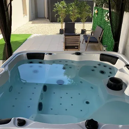 Villa Maison Porte Du Bouchon : Jacuzzi Spa Privatif ! *